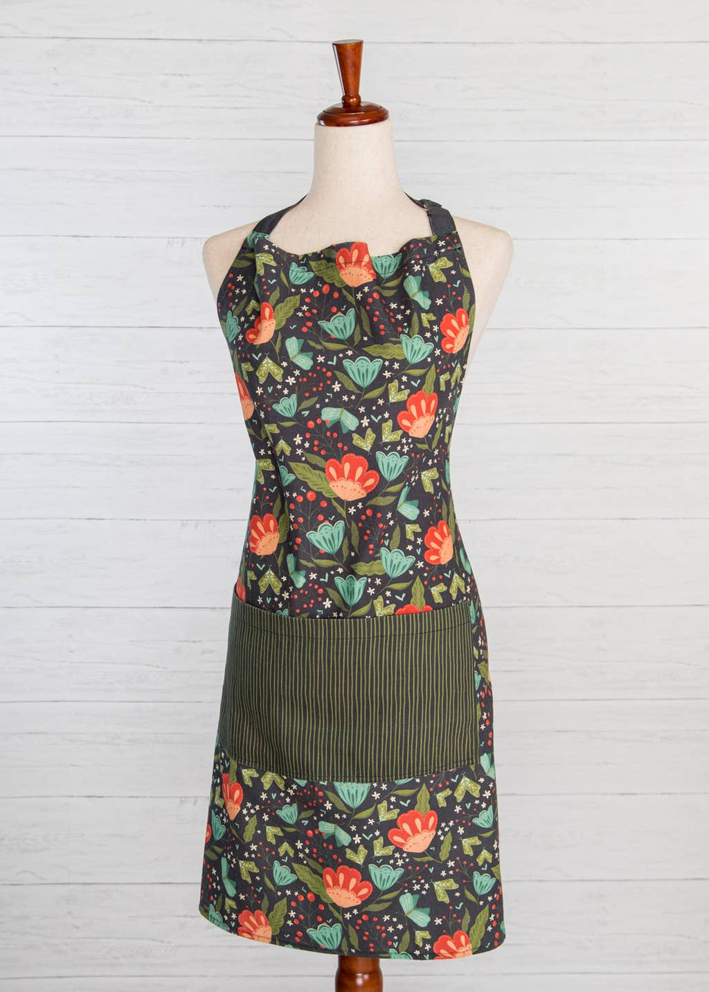 Dark Flowers Cotton Apron – Dark Floral Spring Design