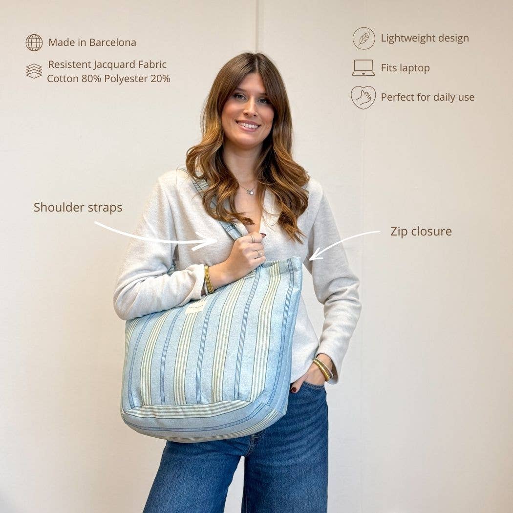 DE LA MUR -Large Zippered Bag Cata