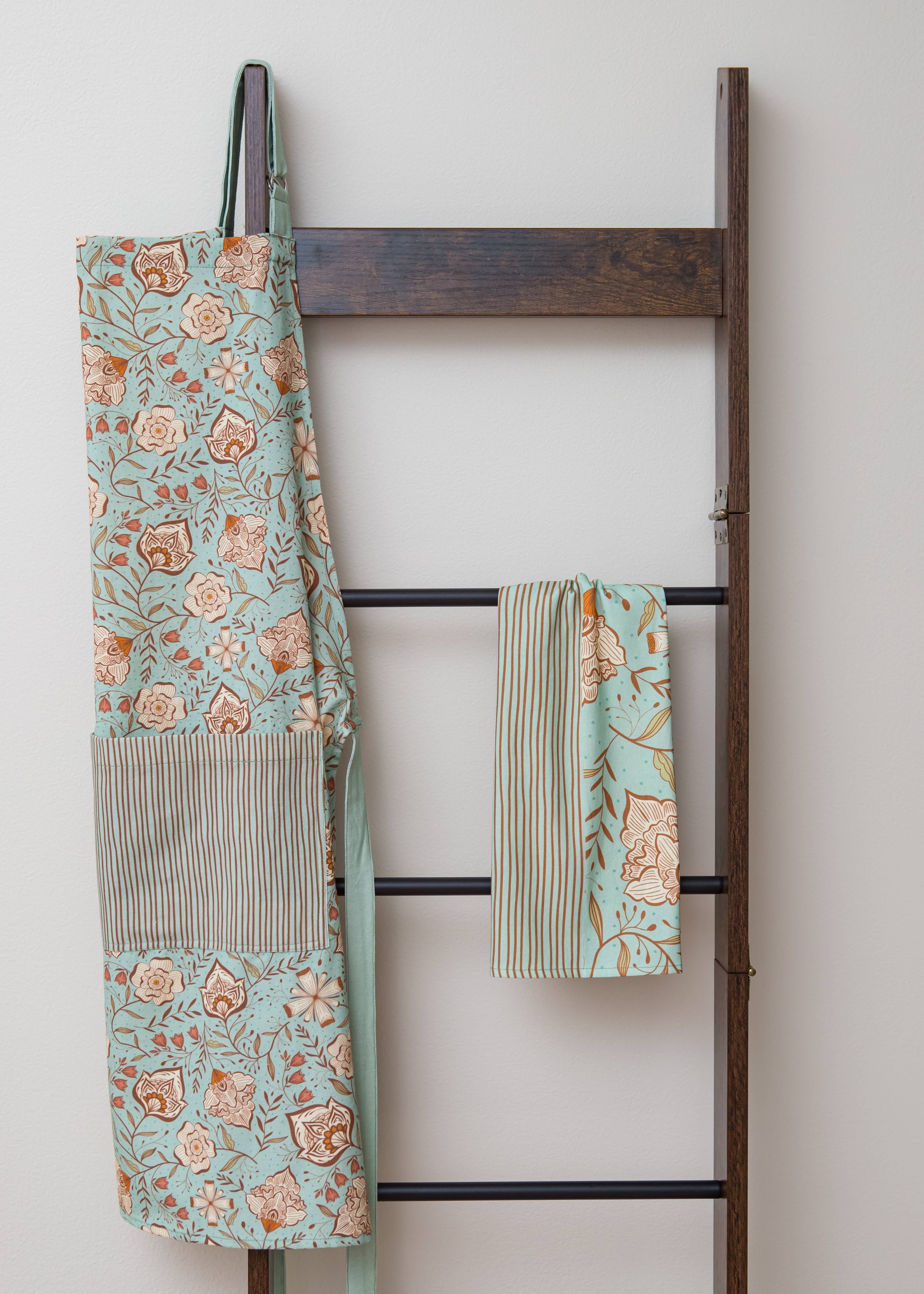 Green Garden Cotton Apron – Floral Botanical Design