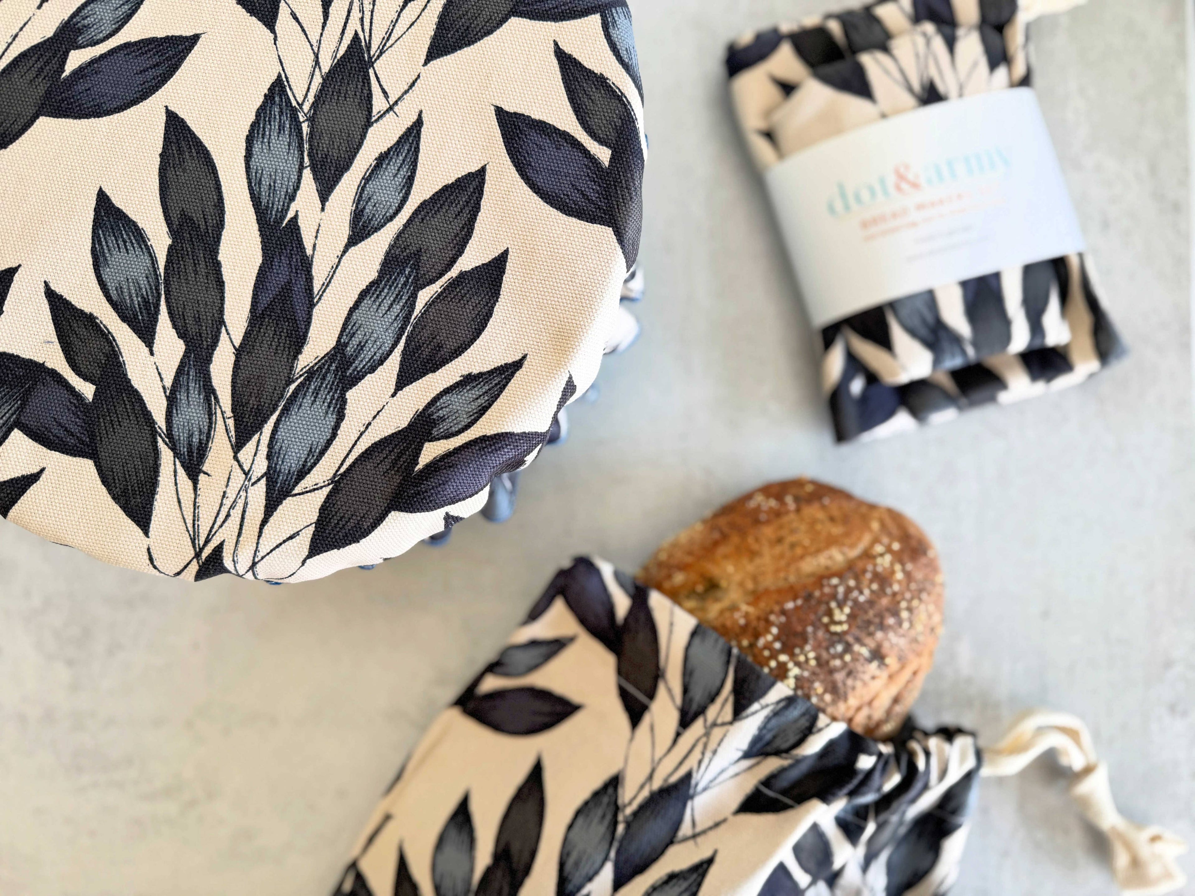 DOT AND ARMY-BREAD SET