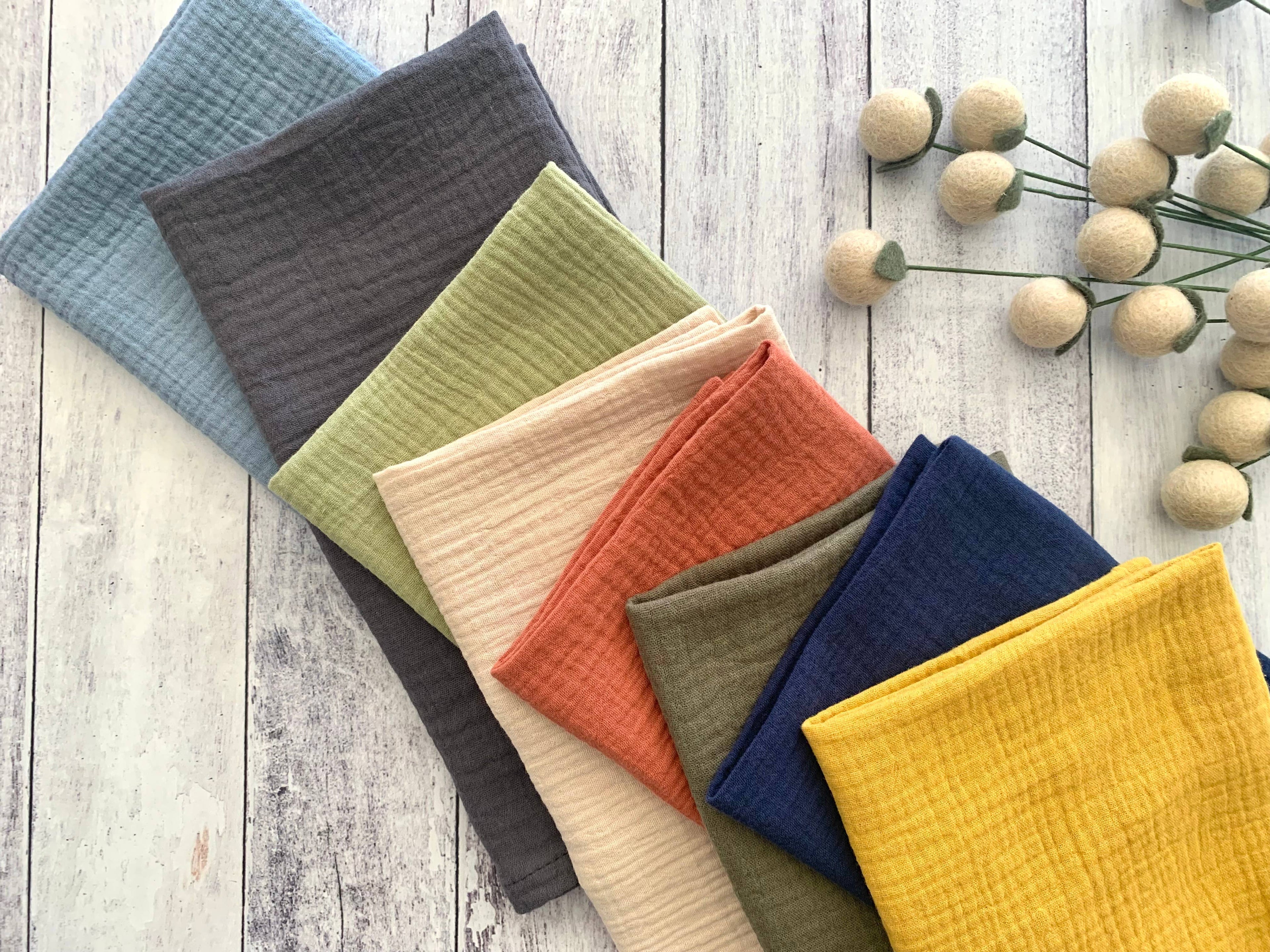 DOT AND ARMY-Crinkle Cloth Napkins, set of four