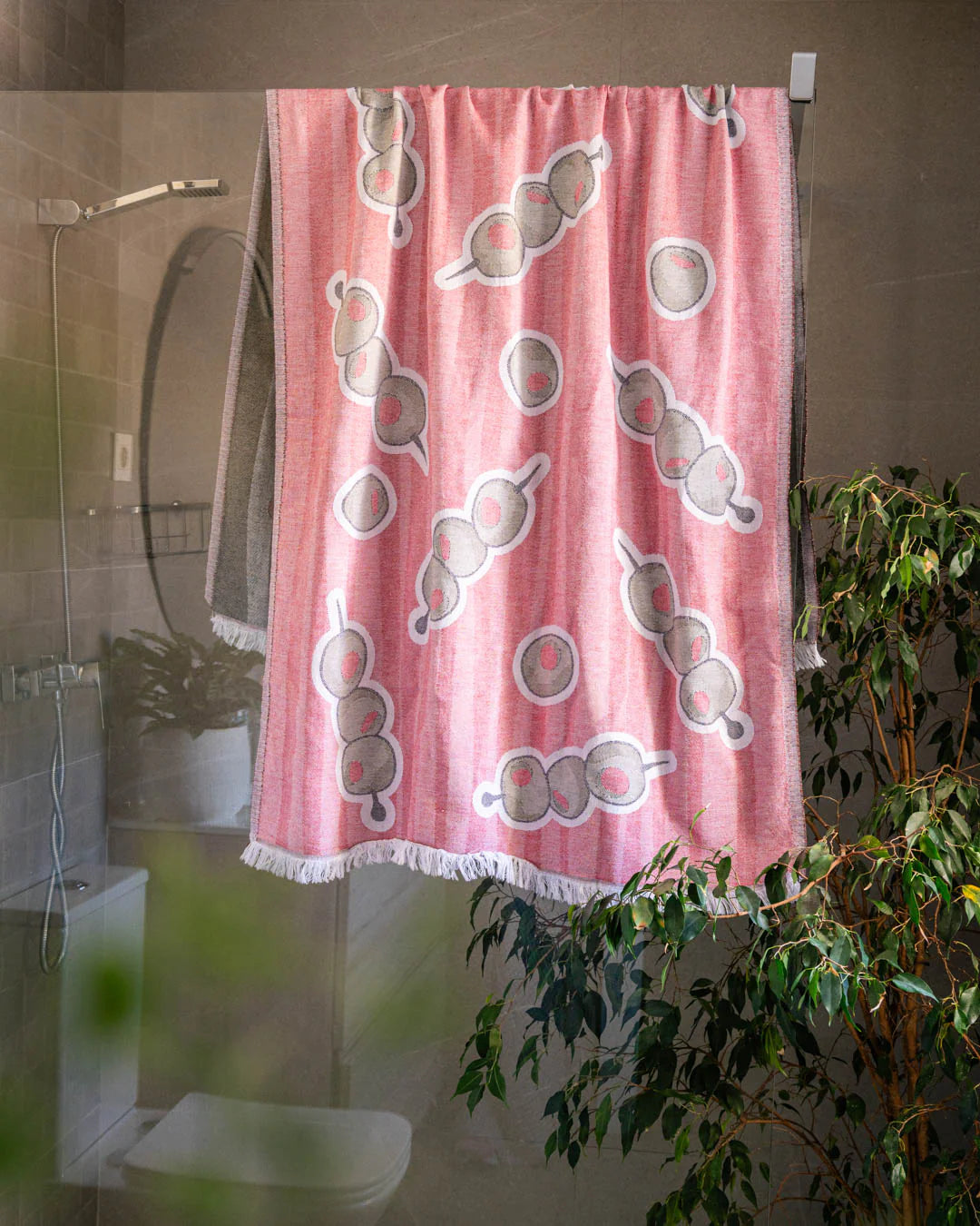 OLIVE AND LOOM BEACH TOWELS- OLIVES