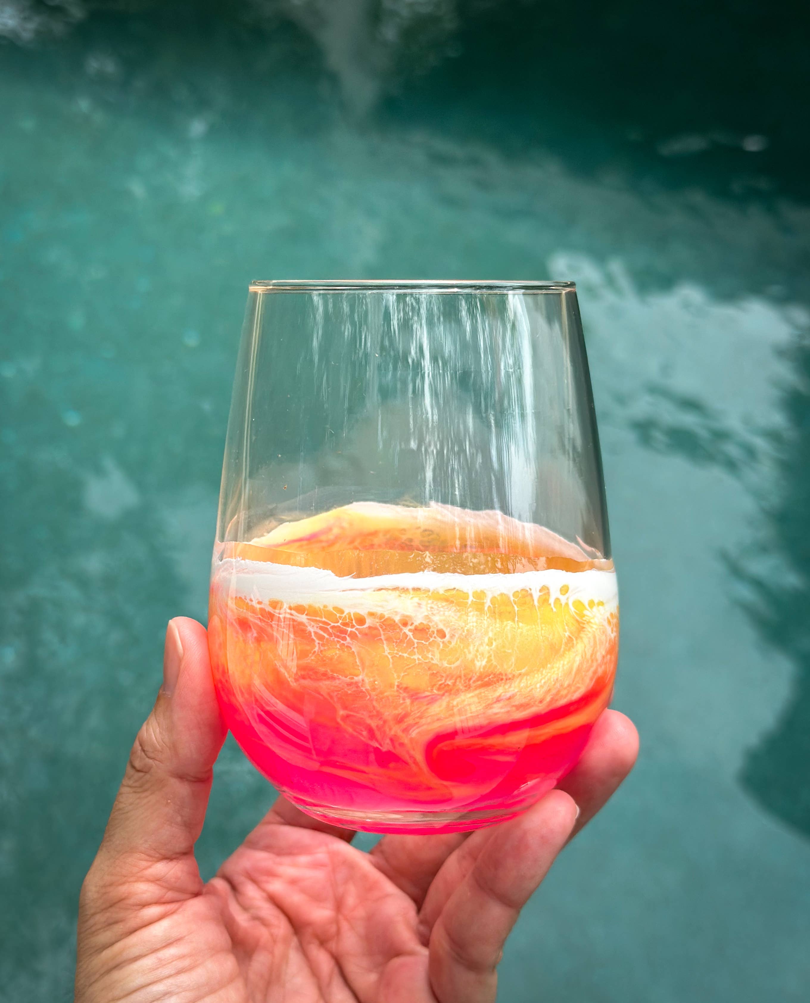 Resin Wave Sunset Stemless Wine Glass