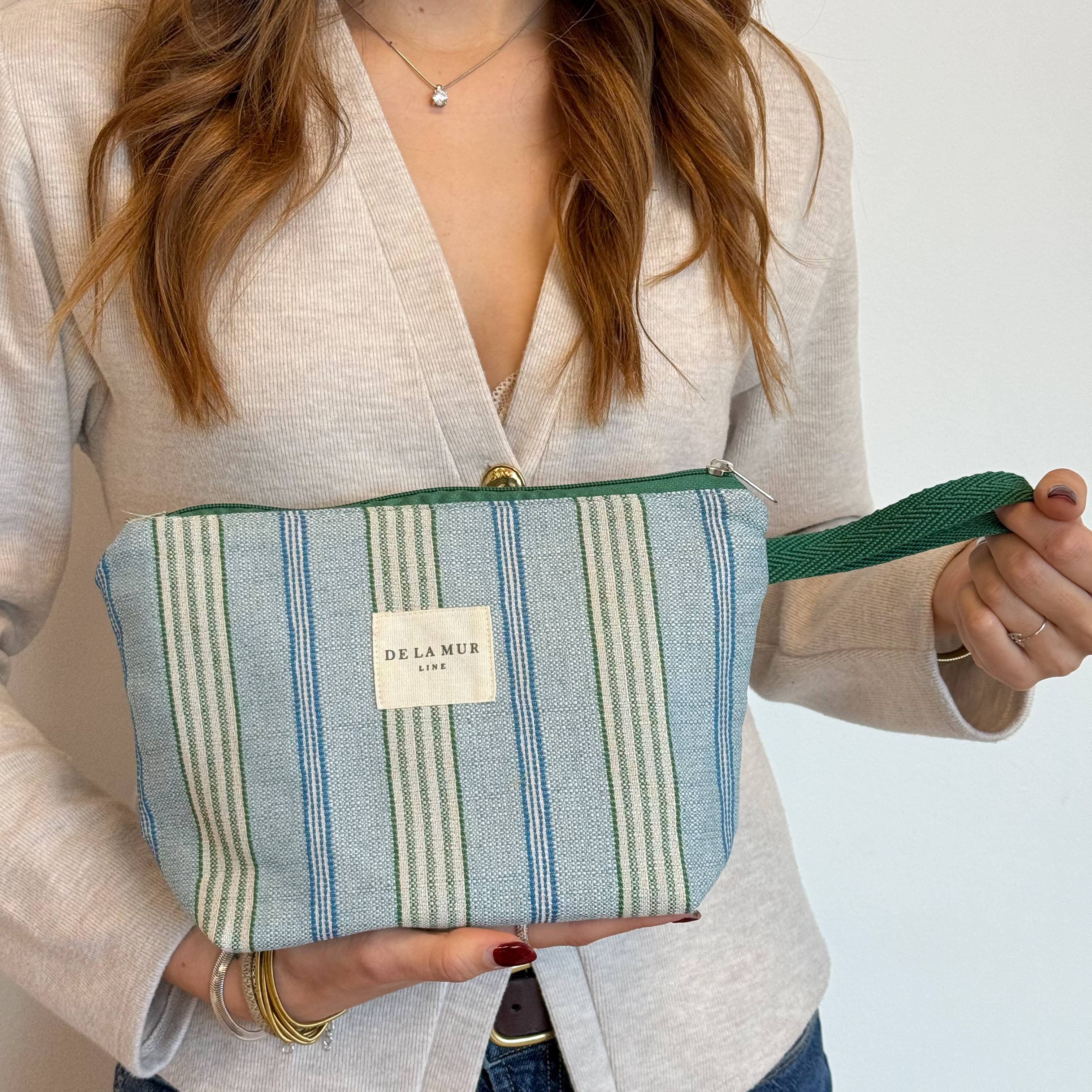 DE LA MUR -Large Makeup Bag Cata